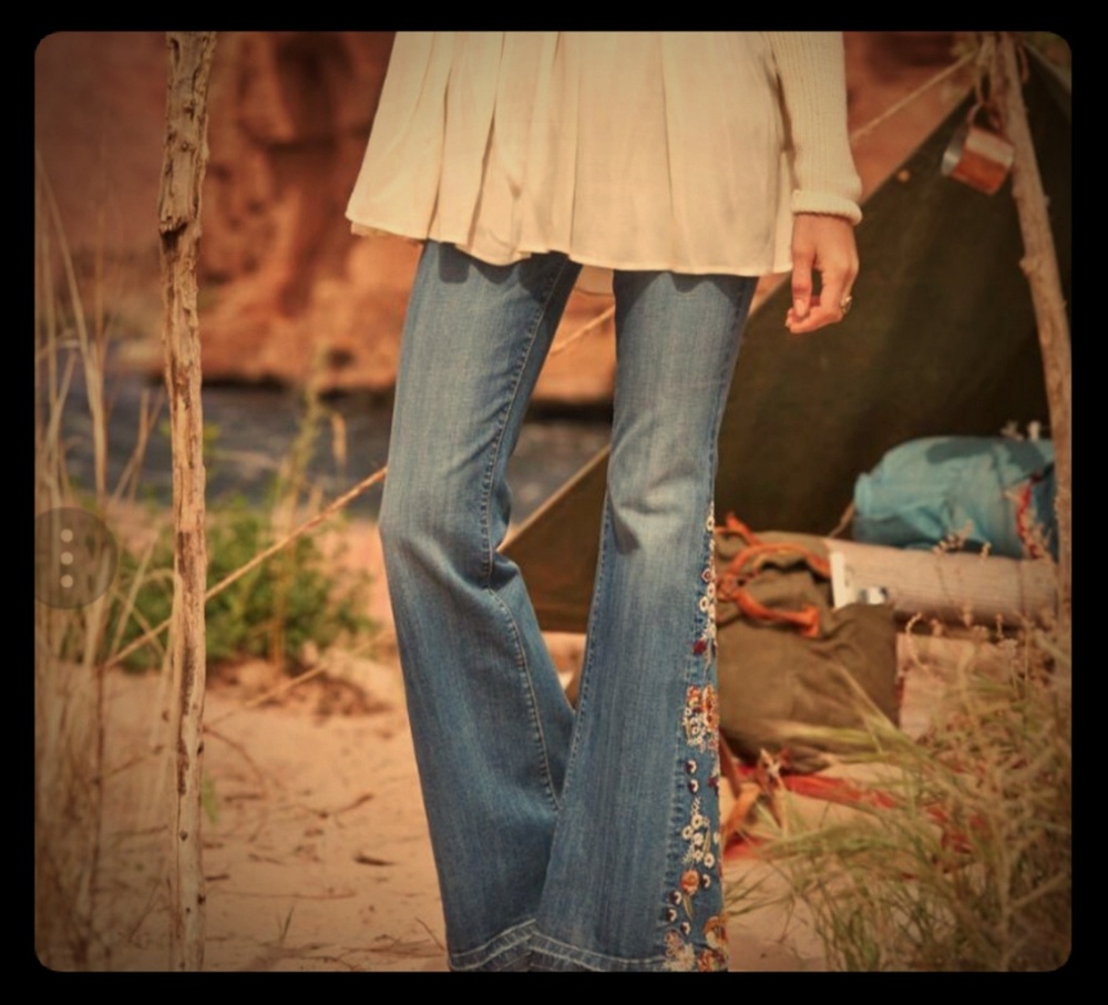 Driftwood Farrah Floral Jeans by Sundance. Size 29